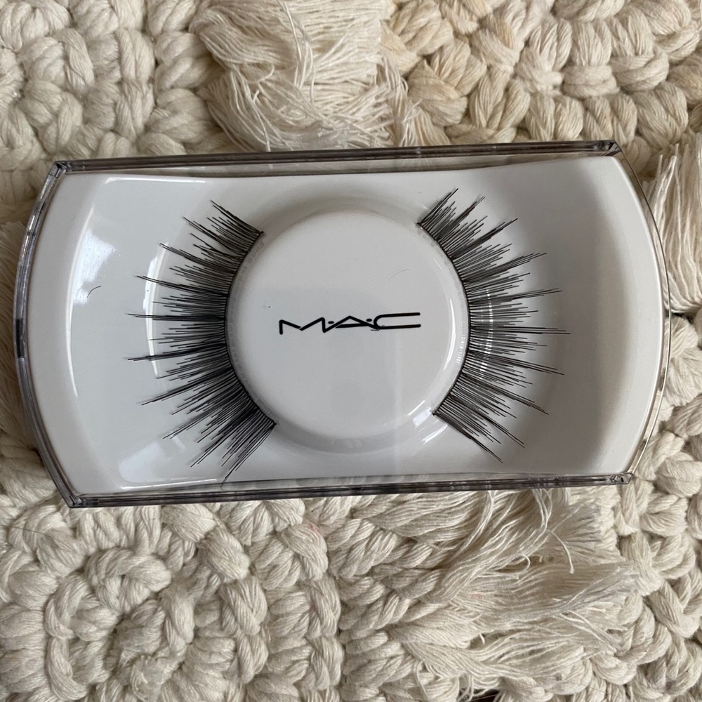 Eyelashes
